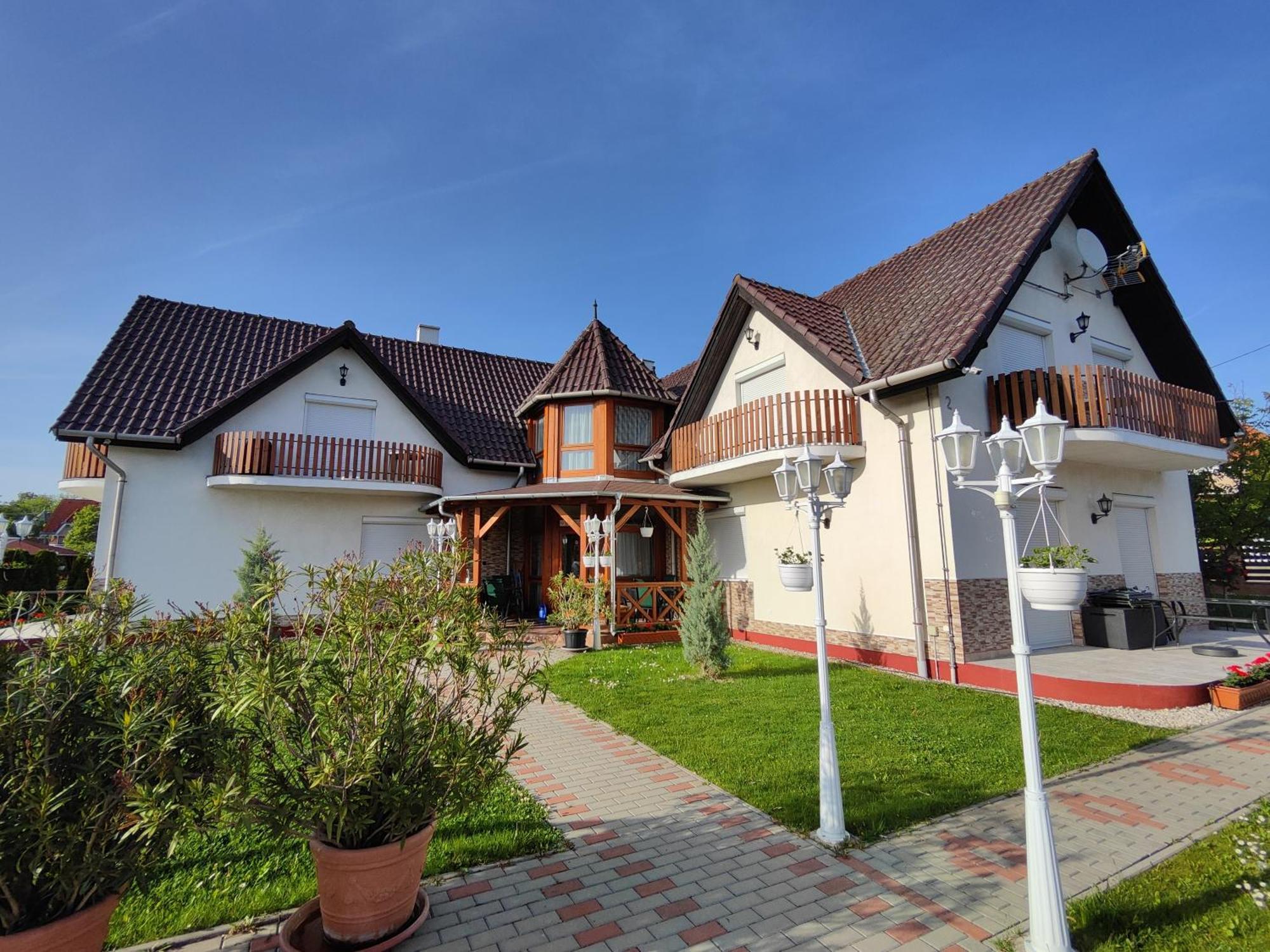 Havasi Vendégház Gyenesdiás Exterior foto